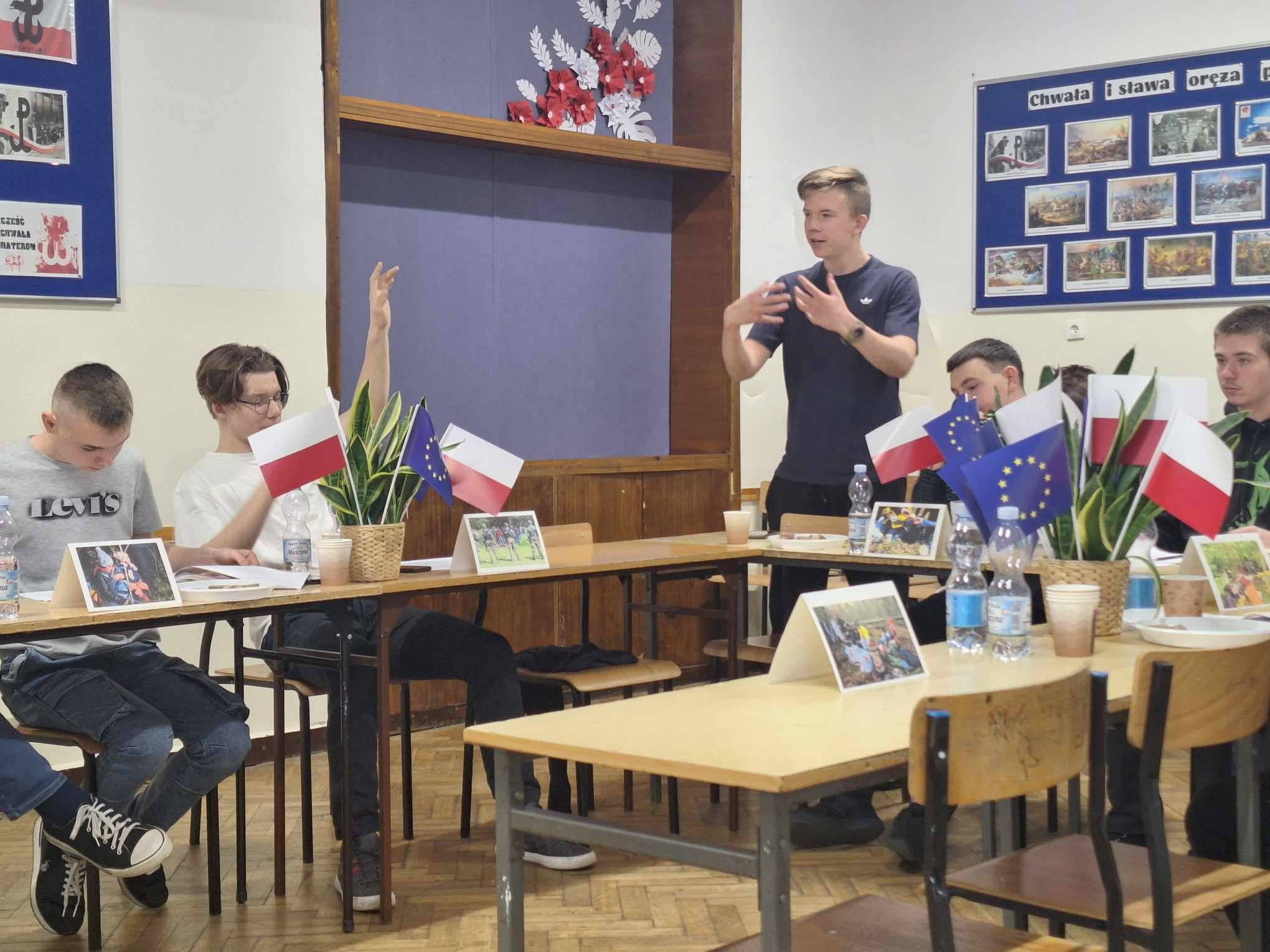debata  9